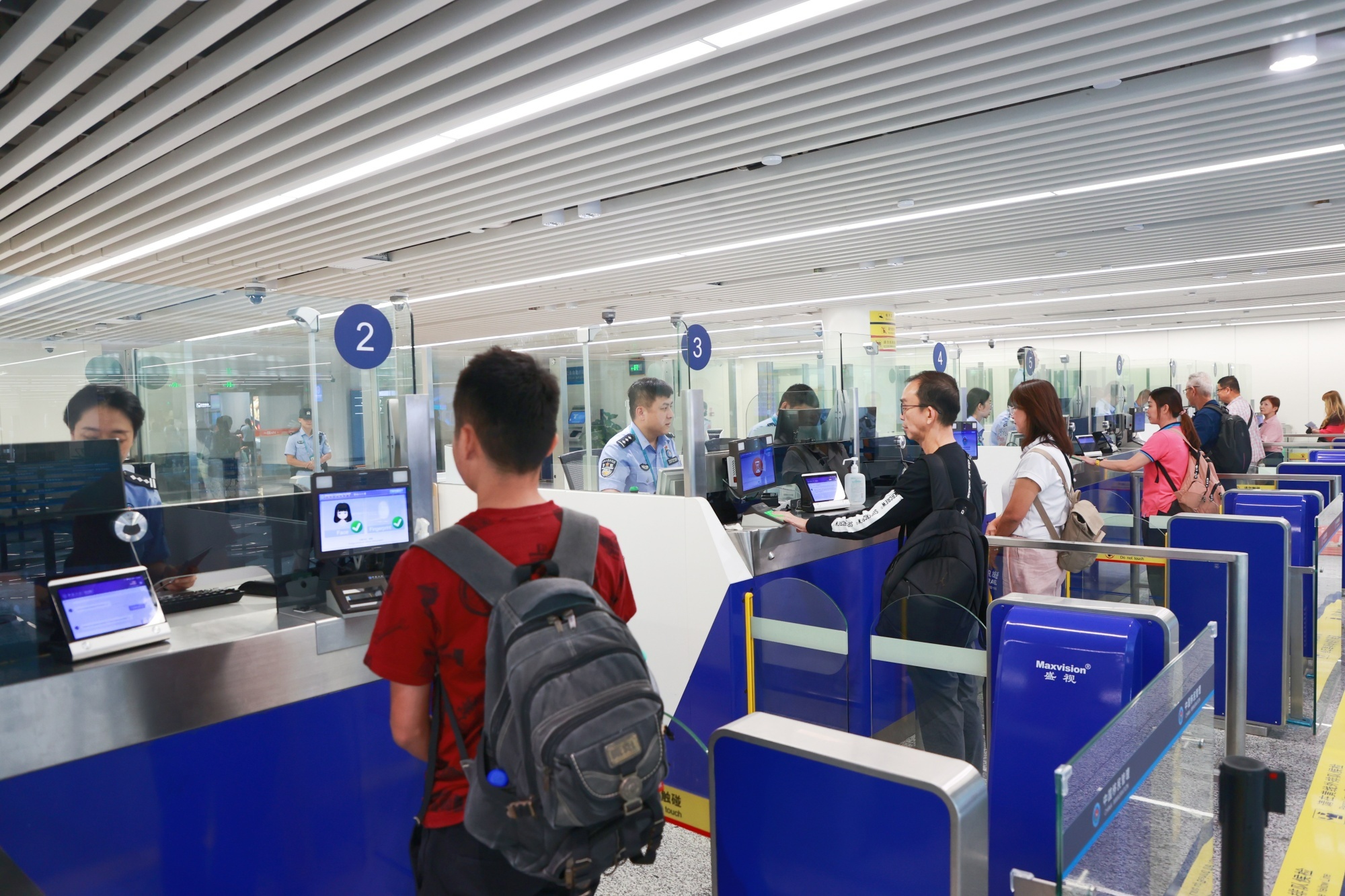 國(guó)慶中秋雙節(jié)同慶，海南旅游市場(chǎng)展現(xiàn)強(qiáng)勁活力